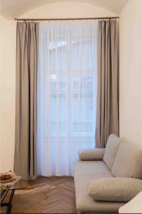 Cozy Flat By Wenceslas Square! Praga Zewnętrze zdjęcie